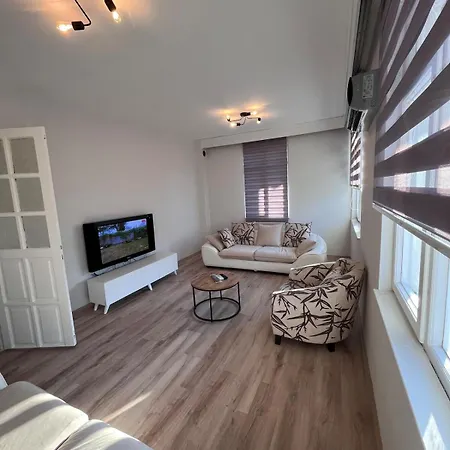 Big Flat 20 Minutes To Oldtown Apartament *